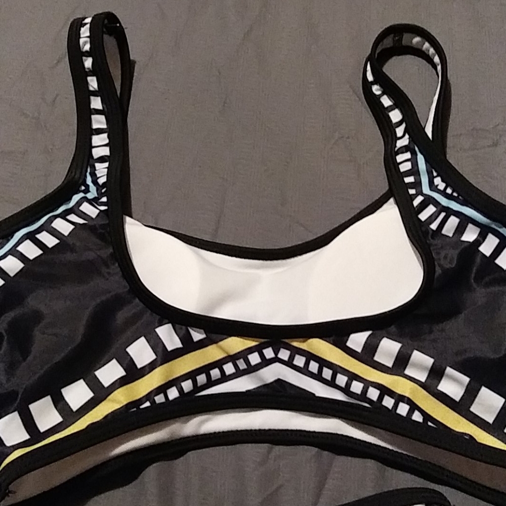 Swimsuit - Picture 4 of 4